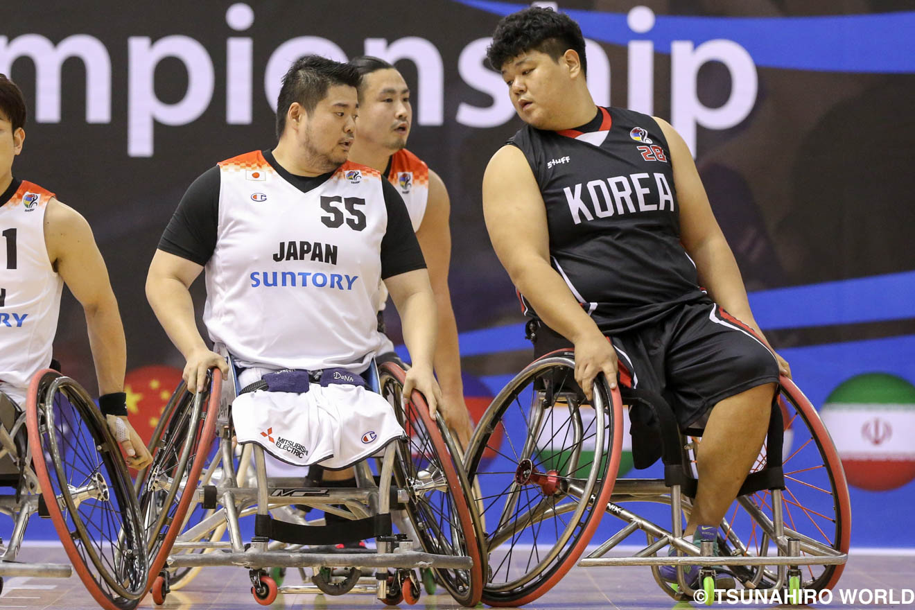 韓国のエース キム・ドンヒョンにぴたりとマークする香西宏昭 | 日本代表、男女ともに準決勝で敗れ、3位決定戦へ|2019アジアオセアニアチャンピオンシップス | Glitters 障害者スポーツ専門ニュースメディア
