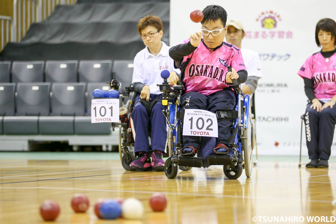 決勝でリオパラ代表の藤井友里子に勝利し、BC1クラスを制した中村拓海 | リオ団体銀の廣瀬ら4人が東京パラ代表内定!|第21回日本ボッチャ選手権大会 | Glitters 障害者スポーツ専門ニュースメディア
