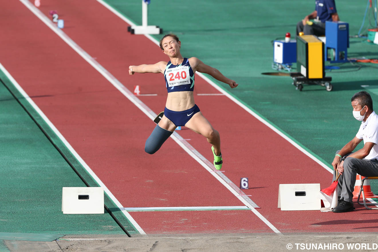 女子走り幅跳びT64で自身のアジア記録を更新する5m70で優勝した中西麻耶 | 古屋杏樹、女子1500mでアジア新V｜第31回日本パラ陸上競技選手権大会 | Glitters 障害者スポーツ専門ニュースメディア