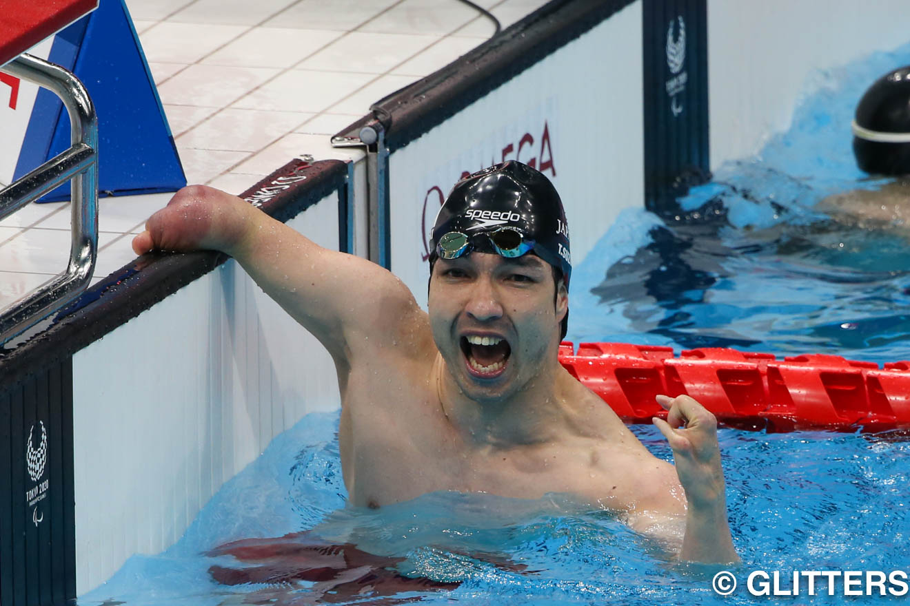 パラリンピック新記録で日本に金メダル第一号をもたらした鈴木孝幸 | 水泳 鈴木孝幸が大会新で金メダル獲得!富田宇宙は涙の銀メダル|東京2020パラリンピック競技大会 8/26【大会3日目】 | Glitters 障害者スポーツ専門ニュースメディア