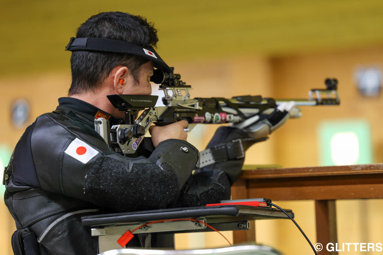 10mエアライフル伏射(SH1)を制した佐々木大輔 | 佐々木大輔と水田光夏が貫禄の優勝 ～全日本パラスポーツライフル射撃選手権～｜第35回全日本パラスポーツライフル射撃競技選手権大会 | Glitters 障害者スポーツ専門ニュースメディア