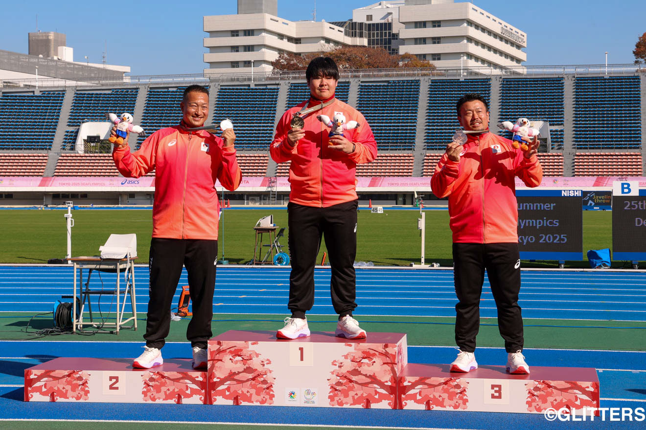 男子ハンマー投げの表彰台を独占した日本代表選手たち | 陸上・男子ハンマー投げ、日本選手が表彰台を独占!|東京2025デフリンピック | Glitters 障害者スポーツ専門ニュースメディア
