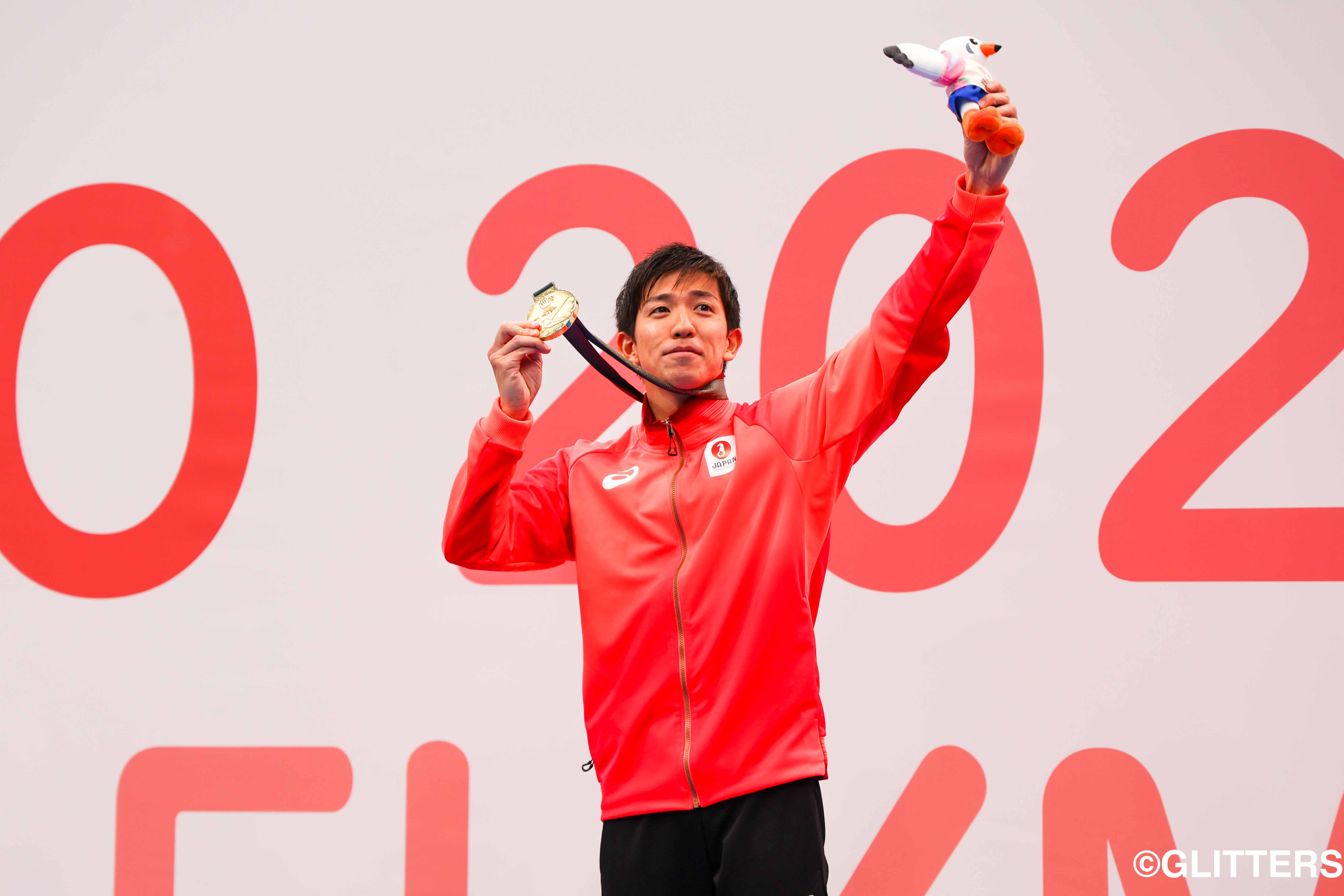 200m個人メドレー決勝で貫禄の泳ぎを見せ、大会2連覇を達成した茨隆太郎 | 競泳・茨隆太郎が200m個人メドレーで金！通算22個のメダルは日本勢歴代最多！｜東京2025デフリンピック | Glitters 障害者スポーツ専門ニュースメディア