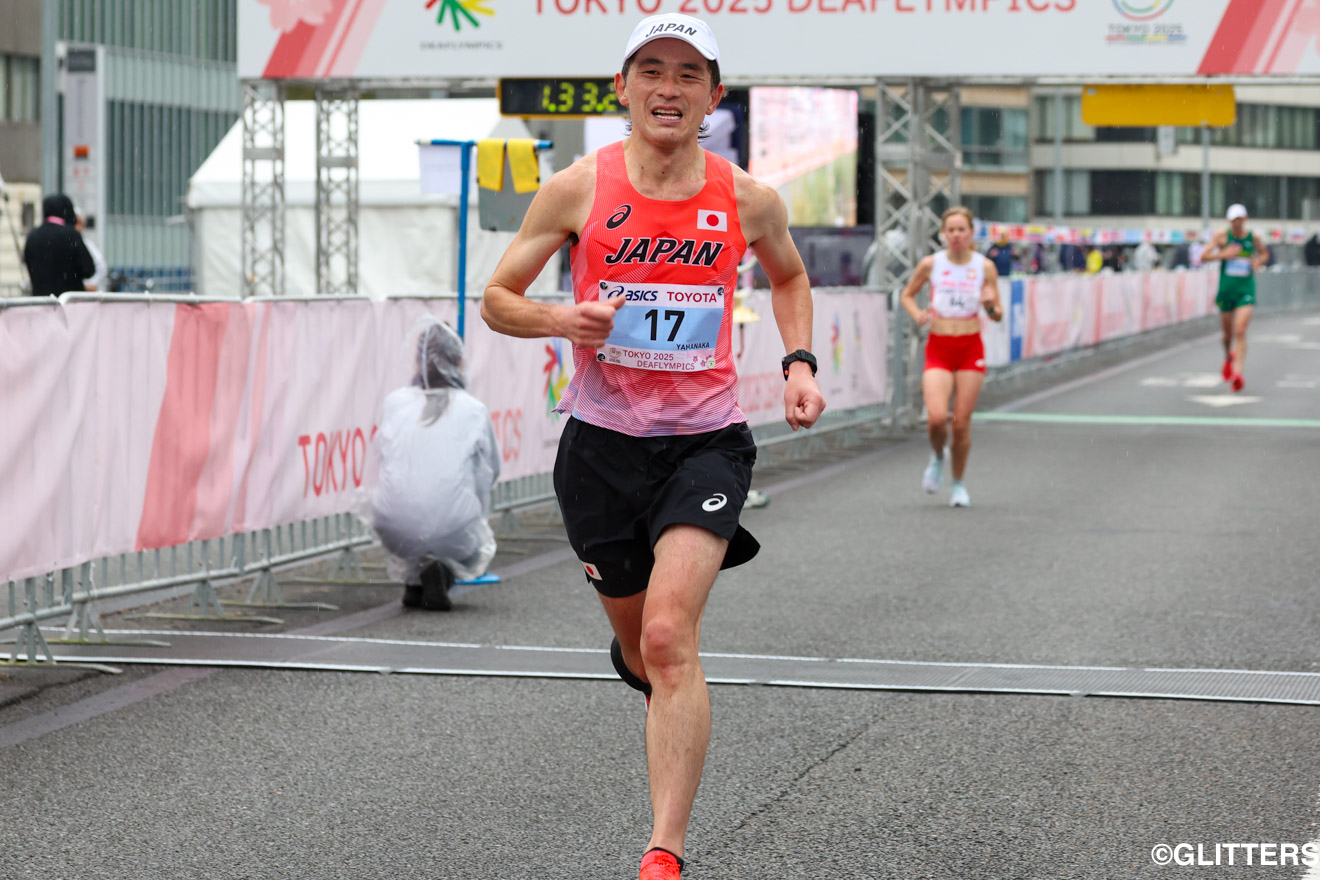 たくさんの視線と応援は、山中孝一郎の背中を押し続けた | 首都高を走ったマラソンは青山拓朗が7位入賞|東京2025デフリンピック | Glitters 障害者スポーツ専門ニュースメディア