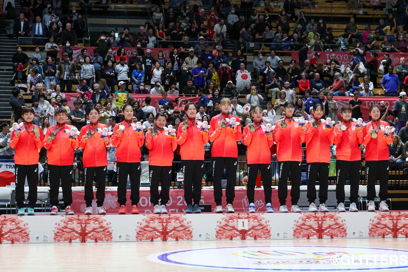 バスケットボール女子、アメリカとの死闘を制して悲願の金メダル！｜東京2025デフリンピック | Glitters 障害者スポーツ専門ニュースメディア