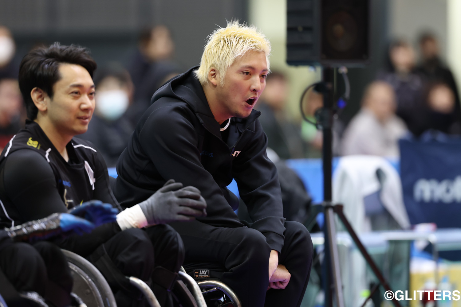 BLITZの中心メンバーとしてプレーをする小川仁士。本大会はアシスタントコーチとしてベンチから指示を出す | BLITZが日本選手権3連覇達成！全員ラグビーで通算11度目の優勝に輝く｜第27回車いすラグビー日本選手権大会 | Glitters 障害者スポーツ専門ニュースメディア