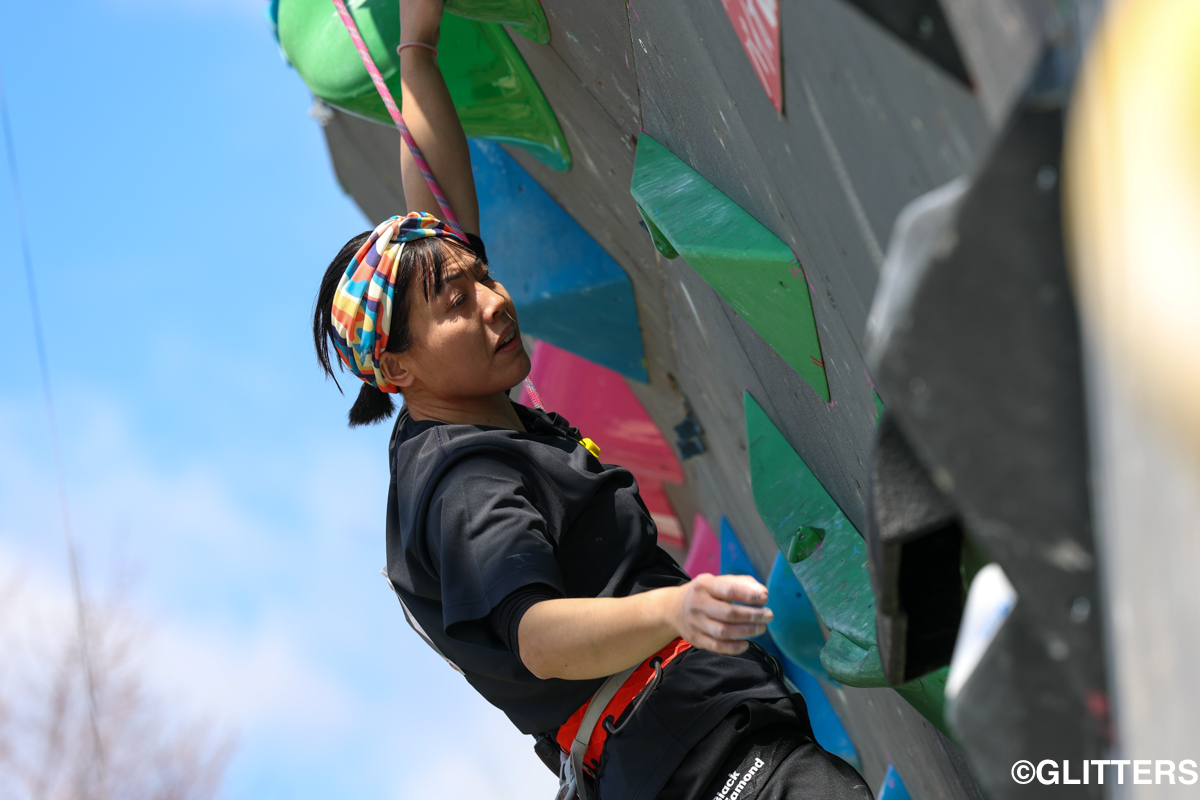 石見との見事な連携プレーで制したB2の江尻弓 | 世界大会王者の會田が男子B1クラスで躍動｜2025年度パラクライミングジャパンシリーズ第2戦 日本選手権大会　秦野大会 | Glitters 障害者スポーツ専門ニュースメディア